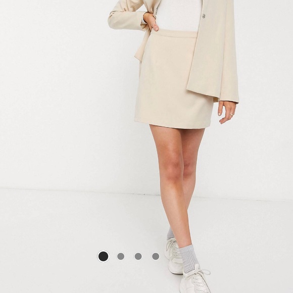 Tailored mini skirt - Picture 2 of 4